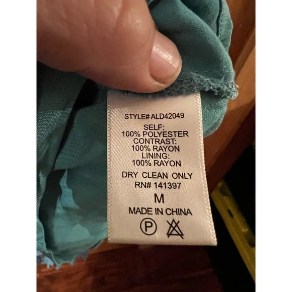 ASTR The Label Elegant Lace Midi Dress‎ in Light Blue - Picture 5 of 5